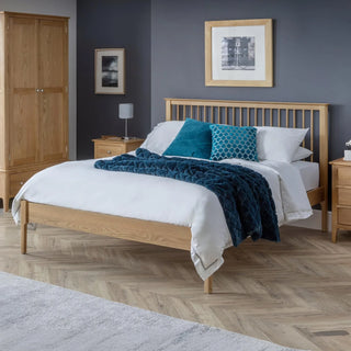 Cotswold Bed, Oak Wood