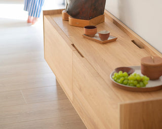 Raum Oak Wood TV Cabinet
